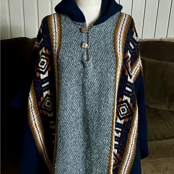 Indian Creations by Incas ~One Size ~Wool ~ Blue/Gray/Brown Aztec Design Poncho - Picture 9 of 15